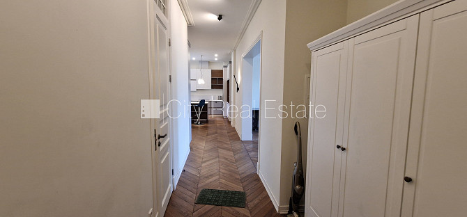 Новостройка, фасадный дом, закрытый двор, вход с улицы, лифт, лестничная клетка Рига - изображение 18