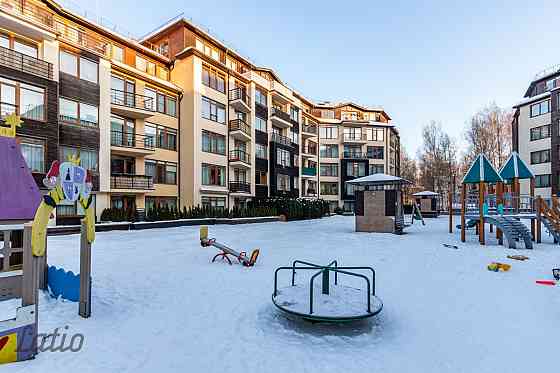 Tiek piedāvāts gaišs un ļoti saulains divistabu dzīvoklis jaunajā projektā Titurgā  klusā, zaļā un ģ Рижский район