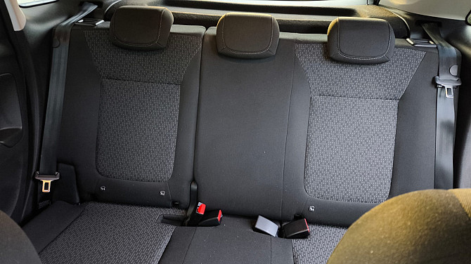 Opel Grossland 2022 года, автомат. Машина небольшого размера, но высокая, с большим багажником.... Salaspils - foto 8