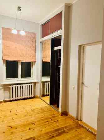 Izīrē 2 istabu dzīvokli Teikā!  Ēka tikai ar 10 dzīvokļiem klusā un drošā iekšpagalmā. Siltajā laikā Рига