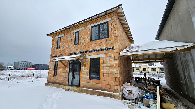 Pilno īpašuma video tūri var noskatīties, nospiežot uz mājas lapas sludinājuma lejas daļā.
Jauns... Cits - foto 1