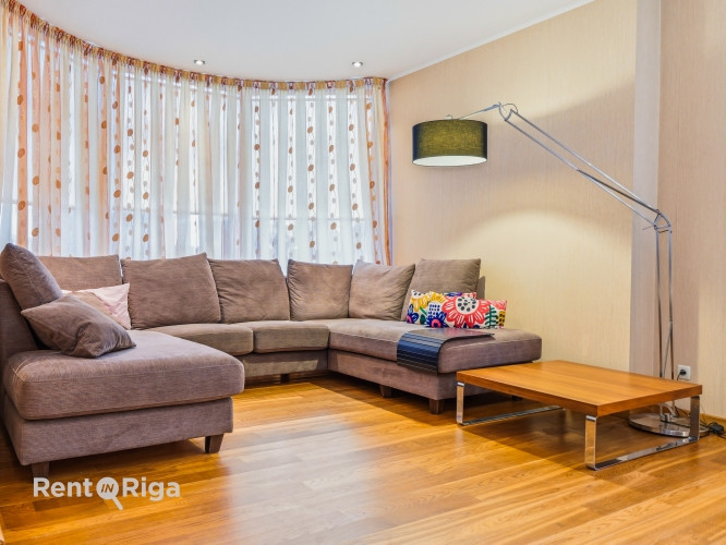 Vienā no pieprasītākajiem un sakoptākajiem Jūrmalas rajoniem  Bulduros  tiek piedāvāta Jūrmala - foto 8