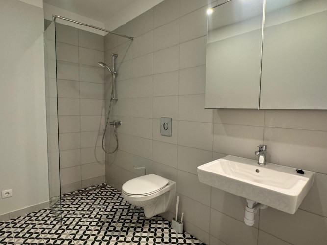 Mēbelēts 2-istabu dzīvoklis Aktīvajā centrā  Elizabetes ielā.  Izīrē elegantu un mājīgu Rīga - foto 6