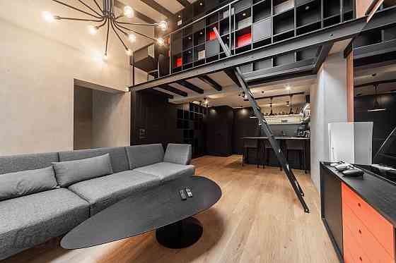 Ilgtermiņa īrei tiek piedāvāts unikāls un īpaši plašs dzīvoklis Rīgas centrā  Artilērijas ielas klus Rīga