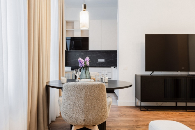 Эксклюзивная двухкомнатная квартира в тихом центра Риги  Редкое предложение: Рига - изображение 4