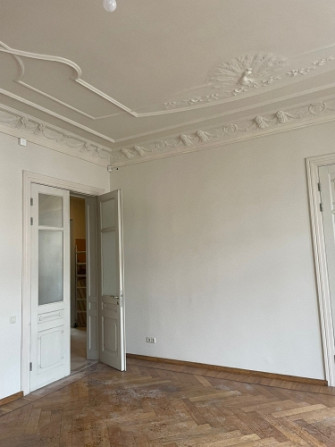 Продаётся элегантная квартира в полностью отреставрированном историческом Рига - изображение 9