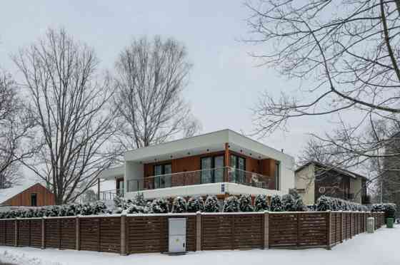 В долгосрочную аренду предлагается современный, стильный и отлично ухоженный Jūrmala