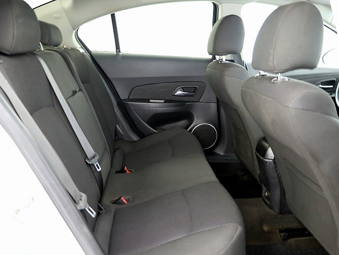 Chevrolet Cruze Comfort 1.8 104kW Таллин - изображение 7