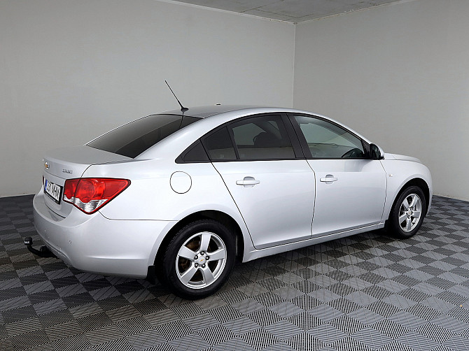 Chevrolet Cruze Comfort 1.8 104kW Таллин - изображение 3