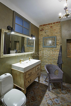 Renovēta māja, slēgts pagalms, iespēja nomāt autostāvvietu, apsargāta autostāvvieta, Rīga - foto 13