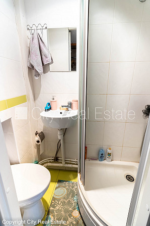 Jaunceltne, labiekārtots apzaļumots pagalms, garāža vienai automašīnai, ir lifts, balkons, Rīga - foto 13