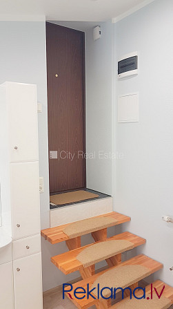 Labiekārtota apzaļumota teritorija, ir lifts, caurstaigājamas izolētas istabas, virtuve 11 m2, Rīga - foto 10