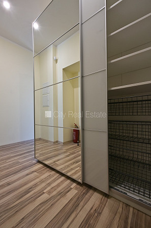 Фасадный дом, реновированный дом, фасад с декоративной штукатуркой, закрытый Рига - изображение 10