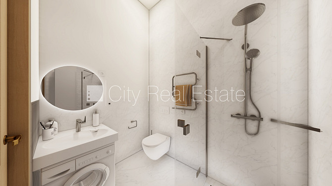 Реновированный дом, фасад с декоративной штукатуркой, закрытый двор, балкон 2 м2, Рига - изображение 17