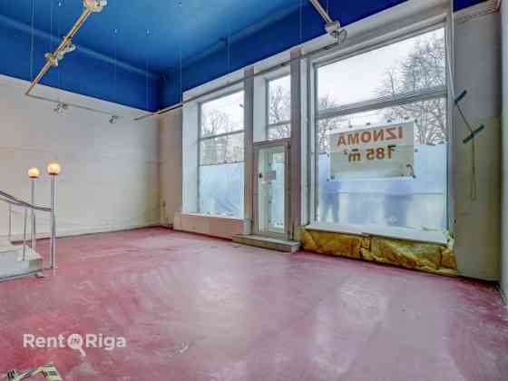 Сдаются в аренду просторные и хорошо просматриваемые коммерческие помещения в Rīga