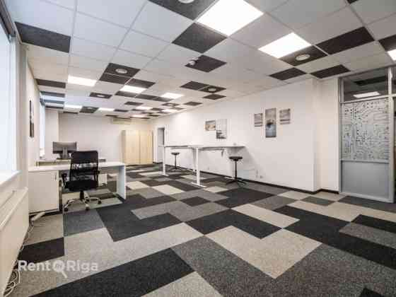 Офисные помещения в аренду в бизнес-центре Mūkusalas  Сдаются в аренду офисные Rīga