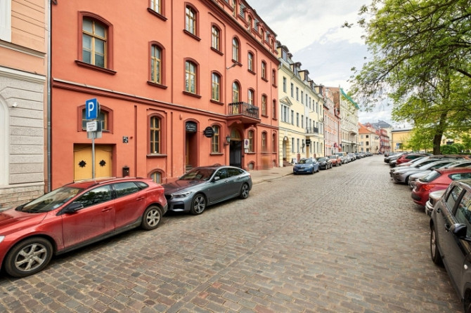 Plašs un pilnībā aprīkots dzīvoklis Vecrīgas sirdī  Tiek izīrēts divistabu dzīvoklis ar Rīga - foto 6