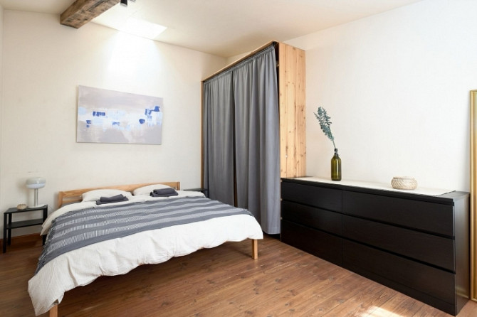 Plašs un pilnībā aprīkots dzīvoklis Vecrīgas sirdī  Tiek izīrēts divistabu dzīvoklis ar Rīga - foto 3