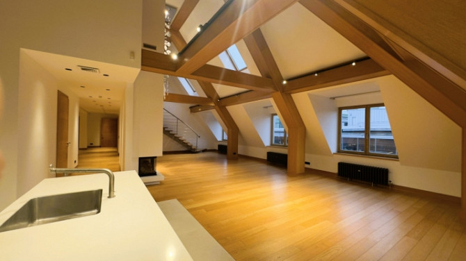 Эксклюзивная двухуровневая квартира с просторной частной террасой на крыше, Рига - изображение 7