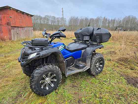Продаю квадроцикл CFMOTO 520L. Стоит лебёдка, гидроусилитель, кофр, подогрев ручек, новый... Viļāni
