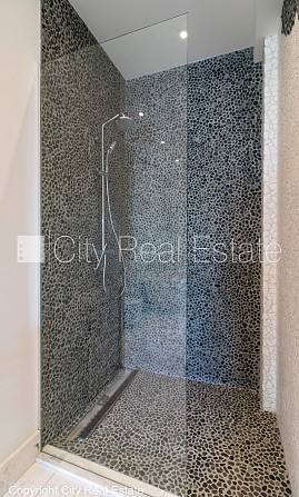 Jaunceltne, fasādes māja, slēgts pagalms, līdz tuvākajai autostāvvietai 70 m, ieeja no Rīga - foto 14