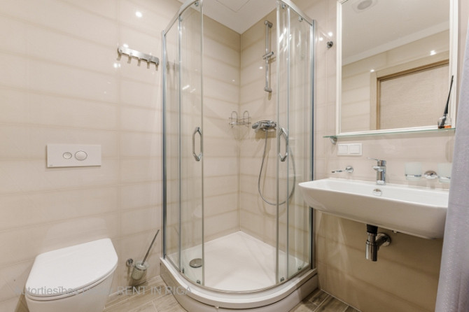 Izīrē  2 istabu dzīvokli - 65 m2, 7. stāvā Mežciemā, absolūti jaunuzceltajā dzīvojamo Rīga - foto 8