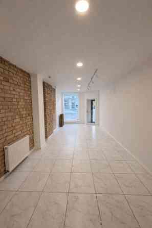 Сдаются в аренду помещения в очень активной локации. Светлые помещения с большой Рига