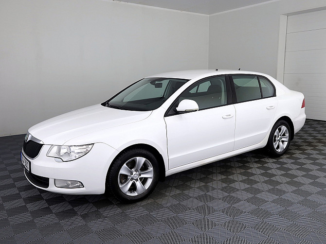 Skoda Superb Comfortline LPG ATM 1.8 118kW Tallina - foto 2