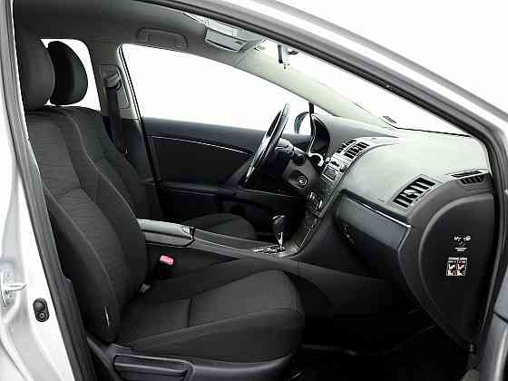 Toyota Avensis Linea Sol ATM 1.8 108kW Tallina