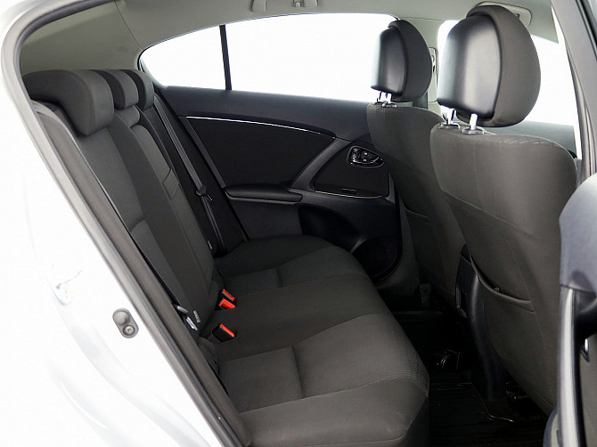 Toyota Avensis Linea Sol ATM 1.8 108kW Tallina - foto 7