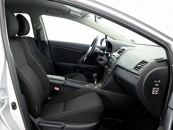 Toyota Avensis Linea Sol ATM 1.8 108kW Tallina - foto 6