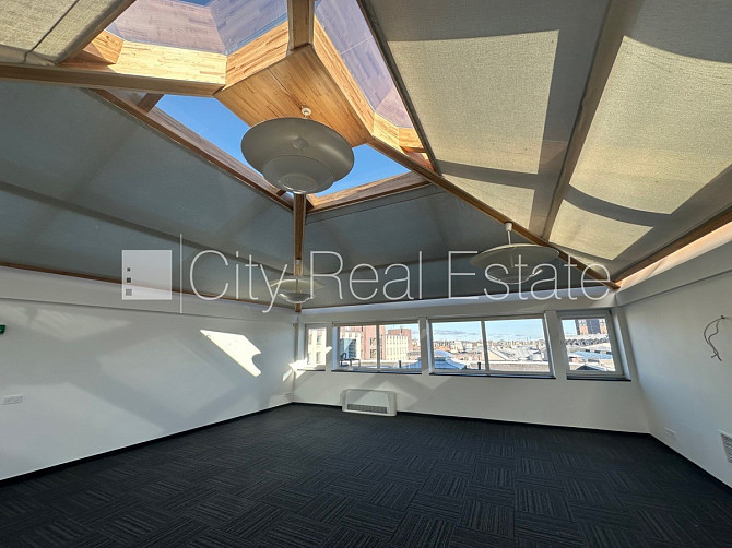 Благоустроенный озеленённый двор, подземная стоянка, охраняемая территория, Рига - изображение 18