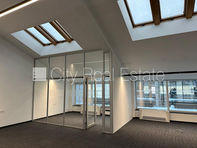 Labiekārtots apzaļumots pagalms, pazemes autostāvvieta, apsargāta teritorija, ieeja no ielas, Rīga - foto 9