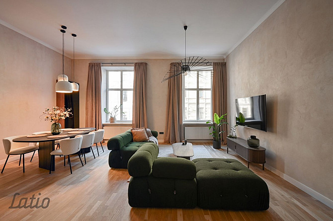 Ilgtermiņa īrei pieejams pilnīgi jauns, elegants luksusa klases dzīvoklis Rīgas centrā. Rīga - foto 4