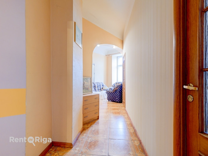 Квартира полностью меблирована и оборудована для проживания. Хорошо подходит Рига - изображение 4