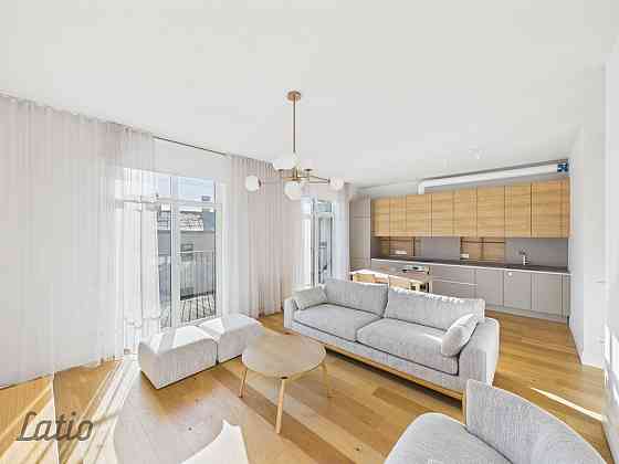 Īrei pieejams plašs un gaišs trīsistabu dzīvoklis ar balkonu, jaunajā projektā Magdalēnas kvartāls,  Рига