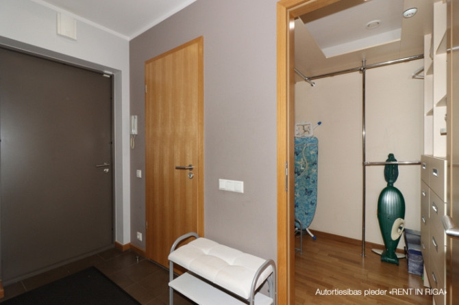 В аренду сдаются полностью меблированная квартира в "Skanstes Virsotnes". Квартира с Рига - изображение 7