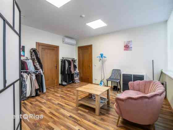 Сдаётся в аренду офисное помещение в Кенгарагсе  Площадь помещения: 23 м  Доступны Рига