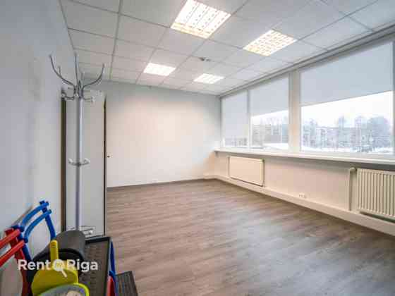 Сдаётся в аренду офисное помещение в Кенгарагсе  Площадь помещения: 22 м  Доступны Рига
