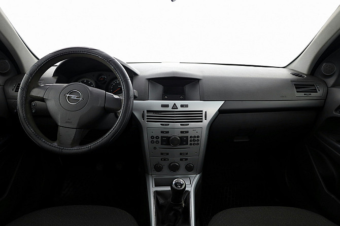 Opel Astra Elegance Facelift 1.6 85kW Tallina - foto 5