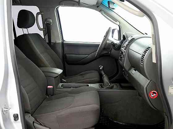 Nissan Navara Doublecab Facelift 4x4 2.5 dCi 126kW Таллин