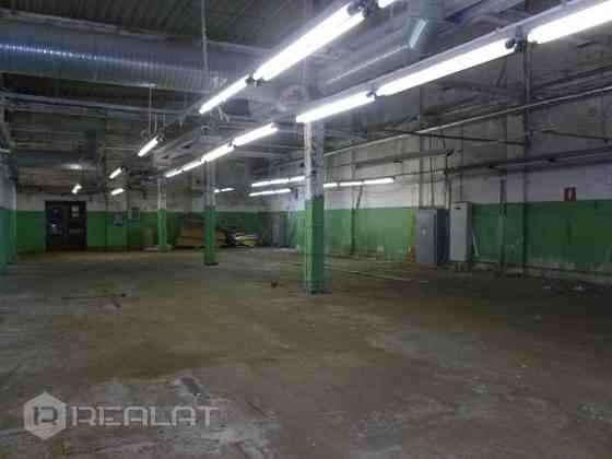 Pārdod objektu pašā pilsētas centrā. Kur dienā garām plūst vairāki tūkstoši gājēju. Telpas pēc rekon Rīga