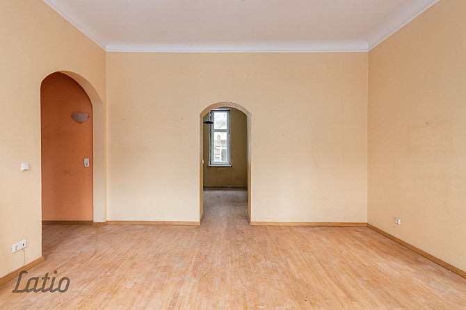 Pārdošanā gaišs un silts dzīvoklis pašā pilsētas centrā, prestižajā vēstniecību Rīga - foto 1