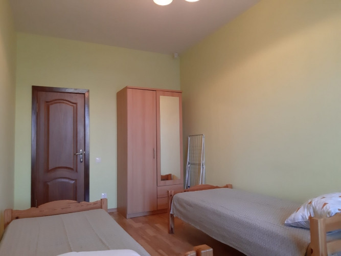 Izīrē vienu istabu 3 guļamistabu dzīvokli Rīgas centrā pie Valdemāra ielas.  Dzīvoklis Rīga - foto 7