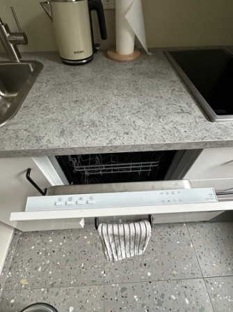 Tiek pārdots dizainera veidots 2-istabu dzīvoklis Imantā ar jaunā projekta kvalitātes un Rīga - foto 5