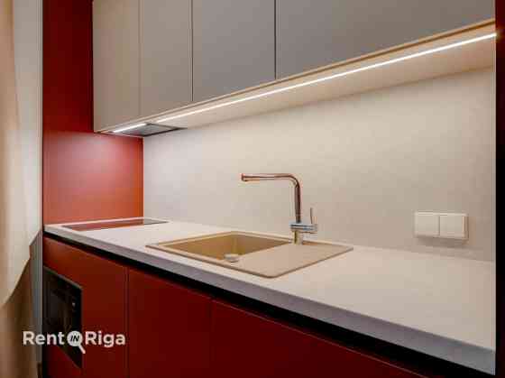 Stilīgs un moderns dzīvoklis Rīgas centrā.  Piedāvājumā ir elegants, dzīvoklis ar unikālu dizainu, k Rīga