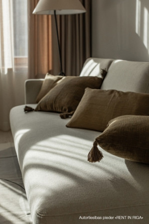 Izīrē 2 - istabu dzīvokli renovēta koka arhitektūras pērle Artilērijas ielā 71.  Dzīvoklis ir labiek Рига - изображение 8