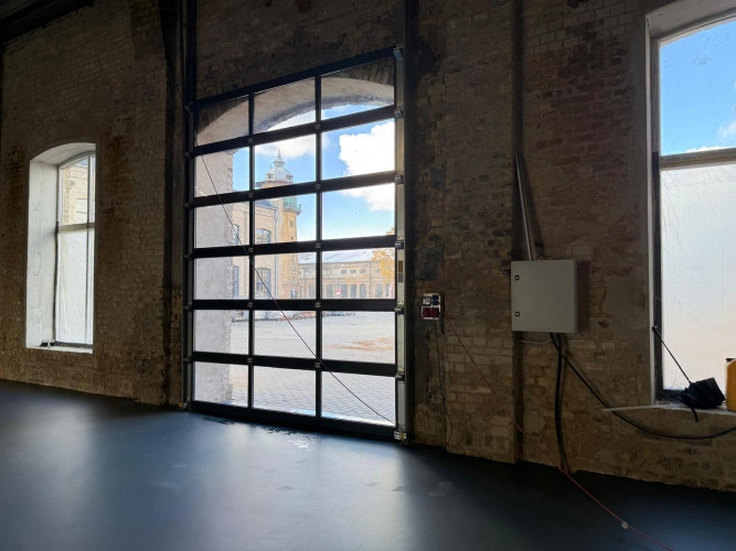 Промышленные помещения с высокими потолками.   Бывшая территория "Рижского Рига - изображение 8