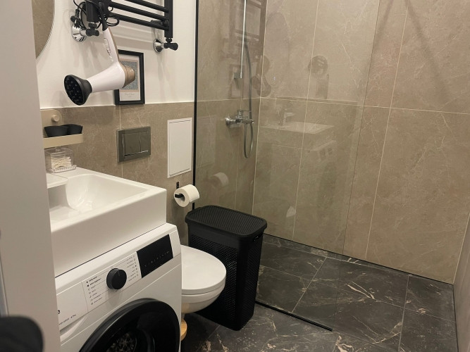 Продаётся солнечная и элегантная квартира в полностью отреставрированном Рига - изображение 9