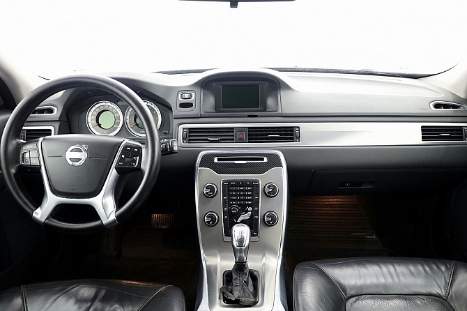 Volvo V70 Summum Facelift ATM 2.0 157kW Таллин - изображение 5